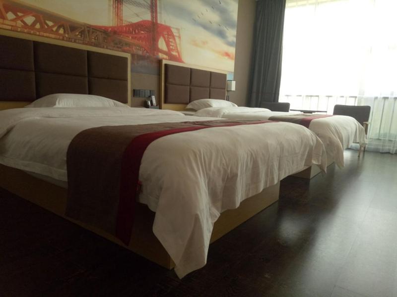 Thank Inn Plus Hotel Jiangxi Fuzhou Jinxi County Government Square Bagian luar foto